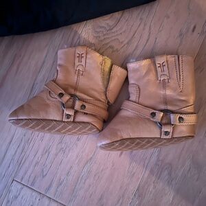 Infant leather Frye booties